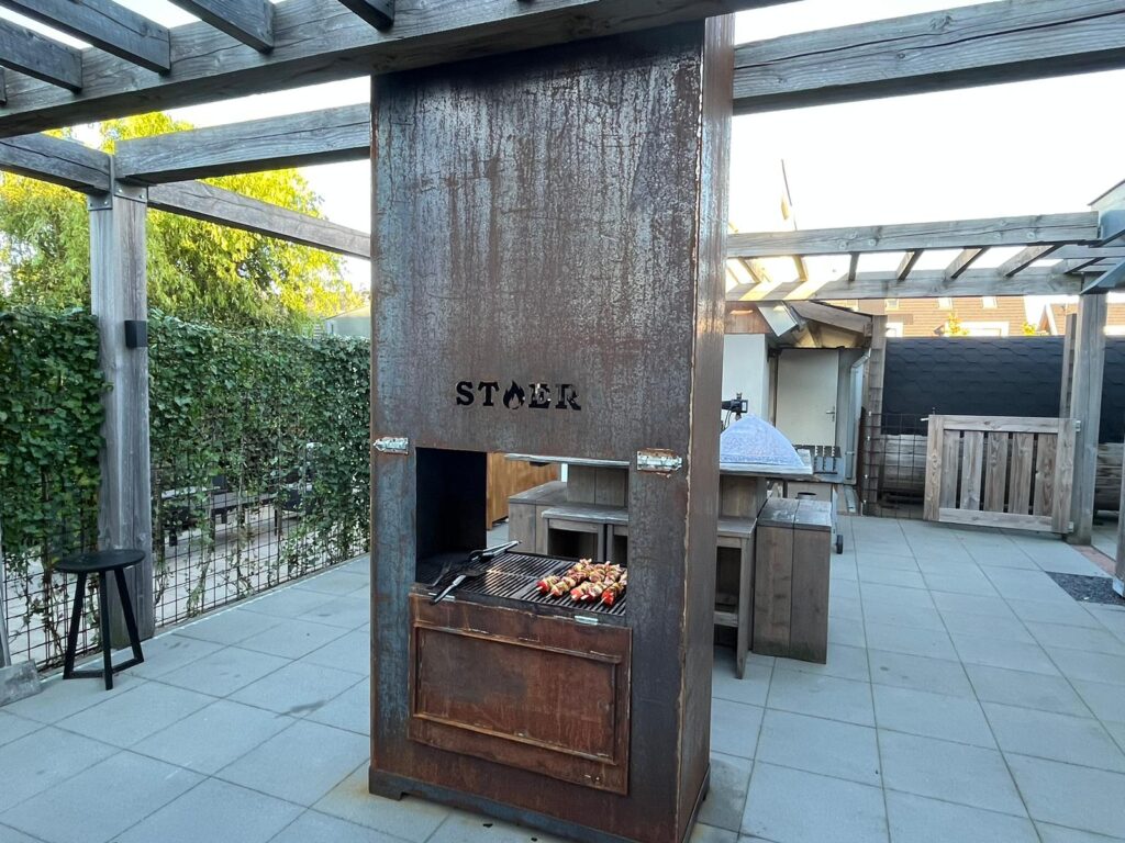 Stalen BBQ van Stoeretafels